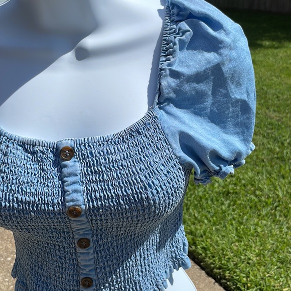 Love Tree, Blue off the shoulder top ❗️SMOKE FREE HOME❗️ - Picture 4 of 11